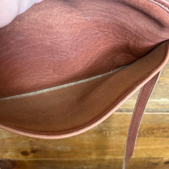 Coach British Tan Vintage 0607-353 Leather Crossbody Purse 11.5x8x3.5" - Picture 7 of 9